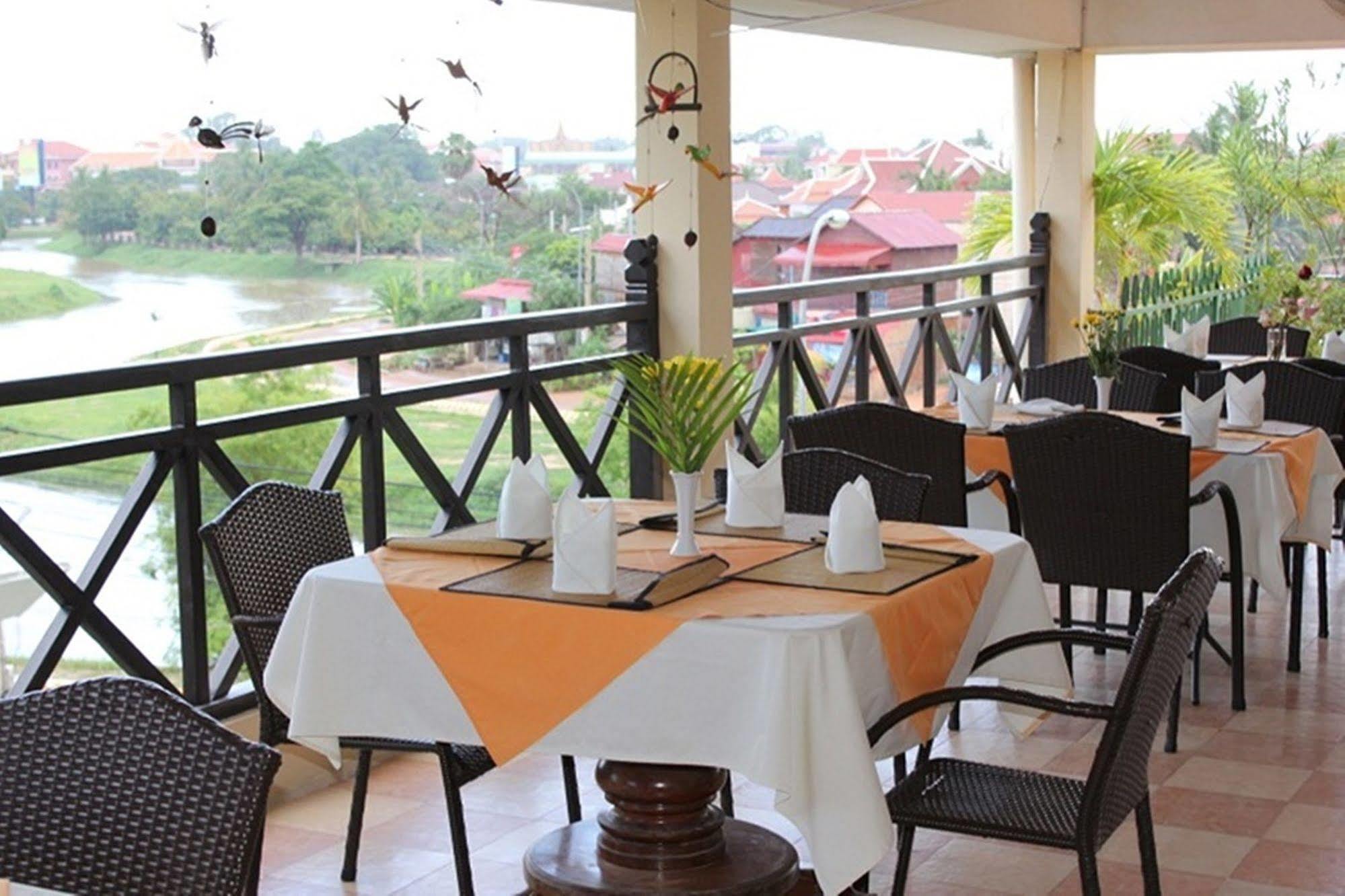 Siem Reap Riverside Hotel Kültér fotó